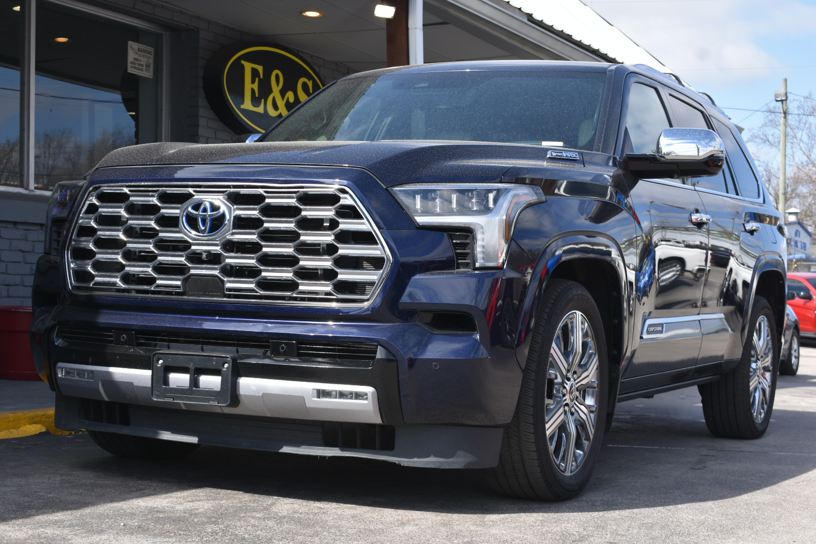 2023 Toyota Sequoia Capstone 4WD i-FORCE MAX Hybrid's photo