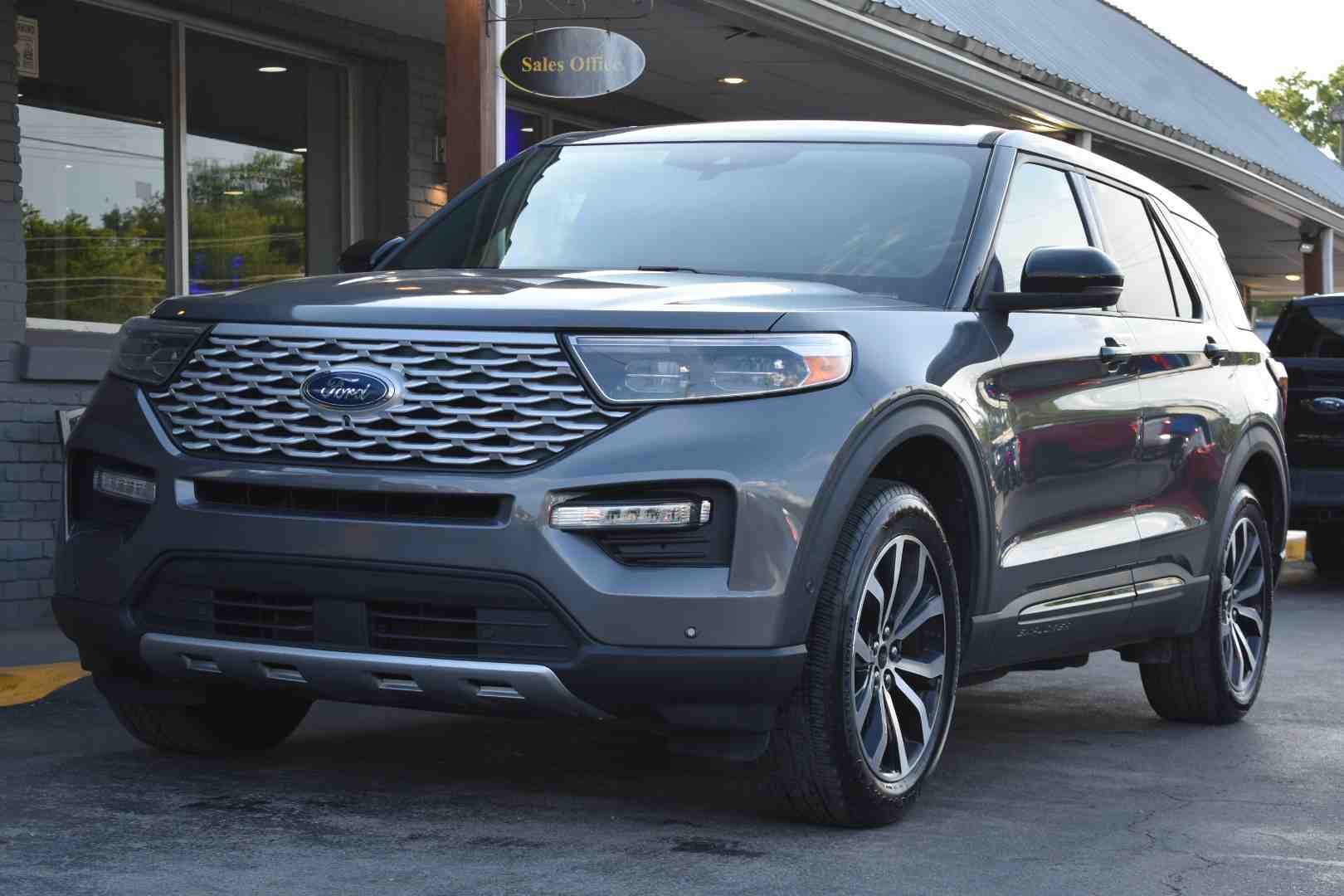 2021 Ford Explorer ST 4WD's photo